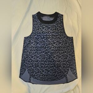 Athleta Zephyr Refined Tank Top in Blue/Black Animal Camo- XXS